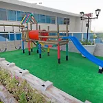 Riviera Tropical - Livin Colombia