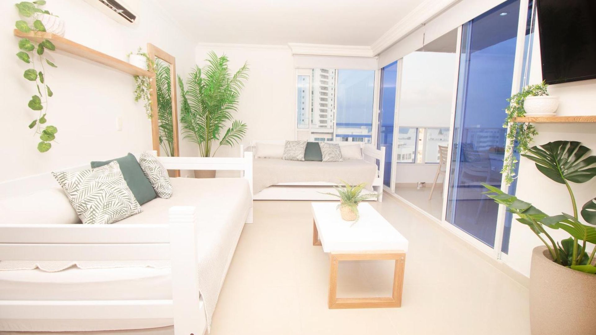 Riviera 886 Apartment