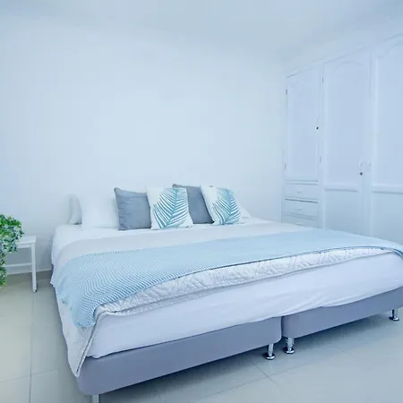 Riviera 886 Apartment